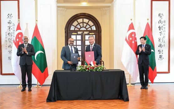 Raajje aai Singapore aa dhemedhu 3 MOU eggai soi koffi