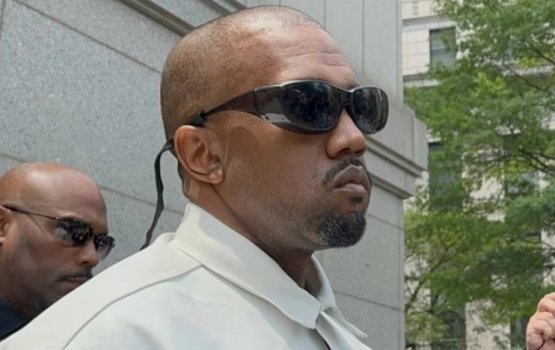 Kanye West kee lava ehge sababun eyna ge Australia visa hifahattaifi