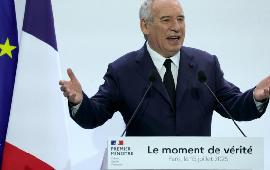 France ge maalee haalathu ragalhu kurumah sarukaaru bandhu dhuvasthah madhu kuranee