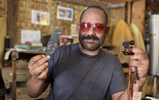 PEOPLE: Mango Hussein: Gaumuge emmu bodu souvenir fihaaraige veriyaa, himmafusheege fakhurei!