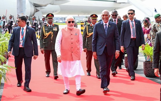 India ge boduvazeeru raajje vadaigathumun raiy dhoolaige maruhaba eh