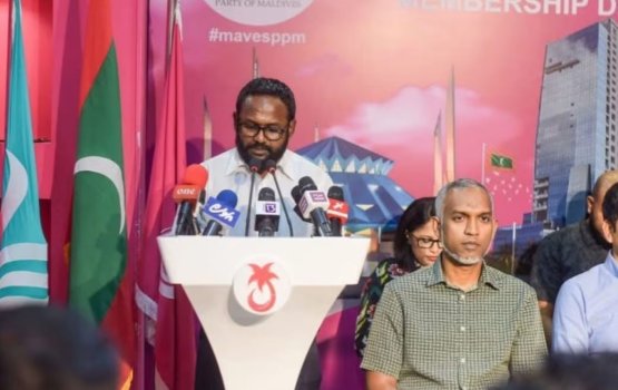 Muizzu ah sanaa kiyamun dhiya PNC ge activist aku high court ge fandiyaaru kmah lanee