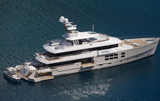 Adh. atholhu ge farakah beyru ge yacht erumun 4.8 million rf in joorimanaa koffi