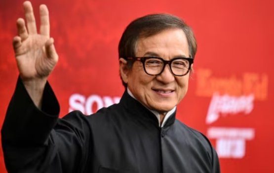 Hollywood in mihaaru rangalhu film thah nufenna kamah Jackie Chan bunefi