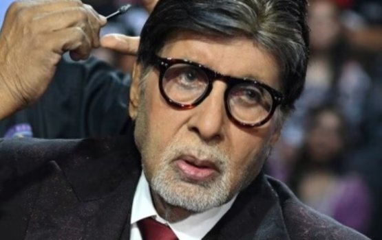 Moonah badhalu thah annanee muskulhi vaathee: Amitabh