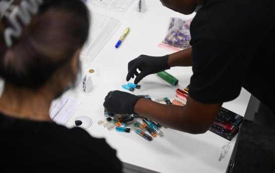 Singapore gai Vape  kurumakee Drug beynun kurun fadha kushakah hadhanee