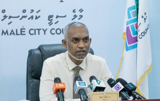 Muizzu ge mayor kamugai hingi ithuru corruption ge massala eh falhaa araifi