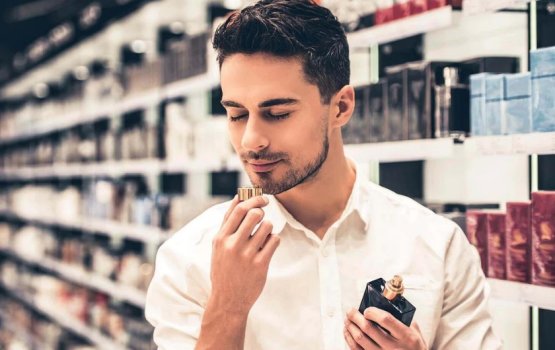 Thi beynun kuraa scent in bunedhenee kon vaahaka thakeh?