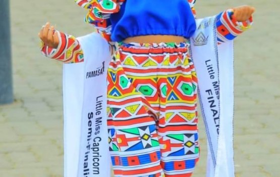 Kuda fashion designer ge hedhunthah feni meehun hairaan vejje