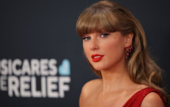 Justin aai Blake ge mahsalagai Taylor ge heki bas naganee!