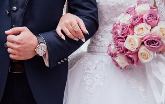 Agubodu haflaa thakaa eku kurevey kaiveni thah roolhumuge furusathu bodu: dhiraasaa