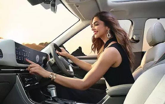 Deepika ge car collection ah nazareh!