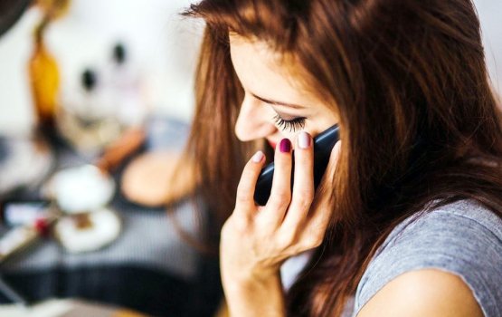 Phone thakun hangandah libey gehlun thakaai eyge hallu!