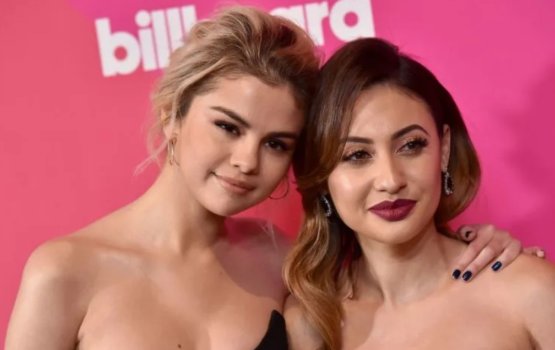 Selena aai Eynaa ah kidney hadhiyaa kuri ekuveriyaa ge gulhun nimumakah?