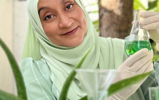 PEOPLE: Shifa ah maamalun fenunu kulathah mi jessee saiga!