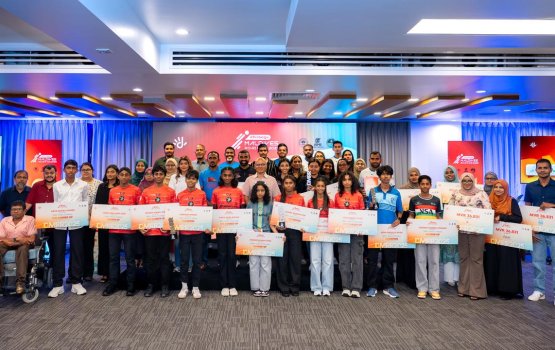 Dhiraagu road race ge vana thakah dhiya faraaiythakah dhiraagun inaamu havaalu koffi