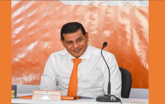 Kuda kudhin hingaa kuhthakah ves kandaelhifaiva adhabu dhinumakee dhaulathuge zimmaa eh