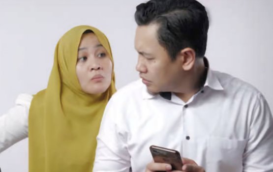 Beyvafaa theriyaa gina 