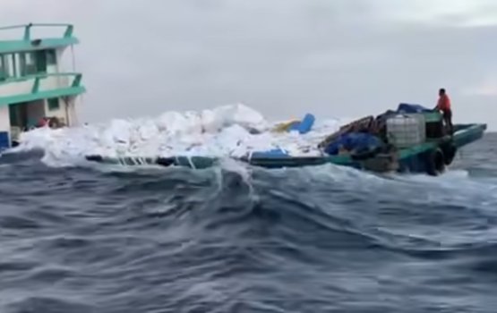 3 meehunnaa eku dhathurukuramun dhiya mudhaa ufula boat eh adiyah dhanee