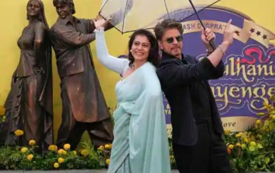 London gai Shahrukh Khan aai Kajol ge monument eh!