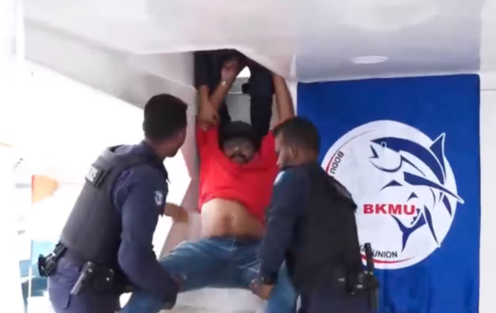 MP Mauroof aai ithuru bayaku hayyaru koh, masverin ge muzaaharaa roolhaalaifi