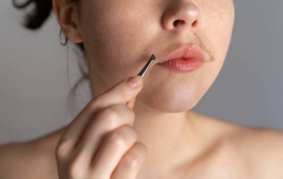 Moonugai falhaa isthashi thah nahthaalan gudhurathee faruvaa eh!