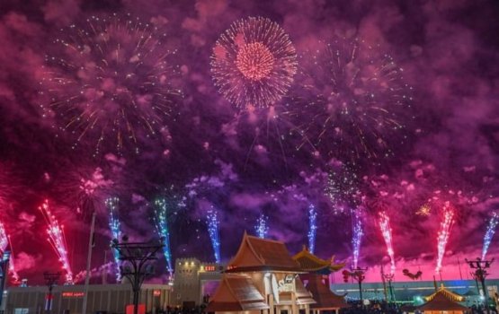 Aa aharaa dhimaa koh Abu Dhabi gai havaa eruvumuge record eh!