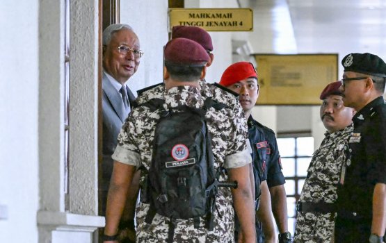 Malaysia gai hingi emme bodu hiyaanathuge kuh Najib Razak mahchah saabithuvejje