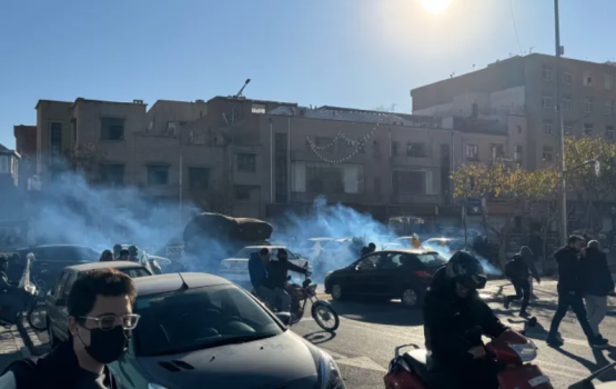 Iran gai kuriahdhaa muzaahara aa gulhigen America ge varugadha inzaareh