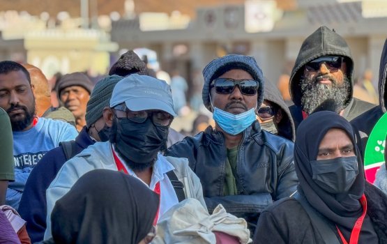 Roadha mahu Umra ah dhaa faraaiythakah dollar vikka muhdhathu ithuru kohfi