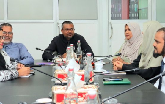 Gavaaidhun update nuvaa media thah himeneyhen 40 media akah 27.2 million bahaifi