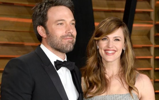 Roolhunu kaivenyaa behey gothun Jennifer vaahaka dhahkaifi