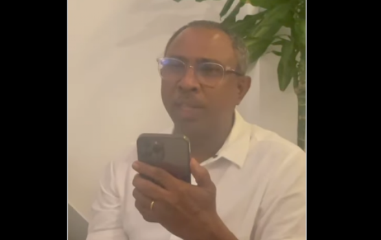 Bali gaboolu kuravvai Adam azim aa eku hunnevikan Ali Azim haama kuravvaifi