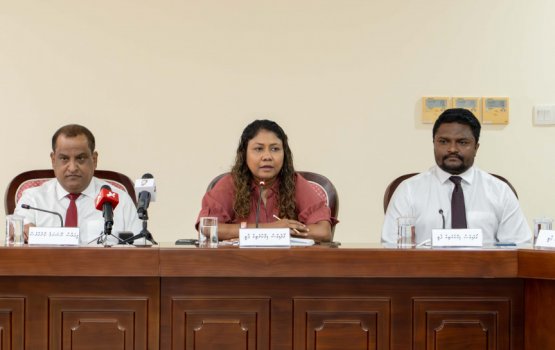 Council inthikhaab aa eku referendum baavvan party thakun dhekolhu hadhaifi