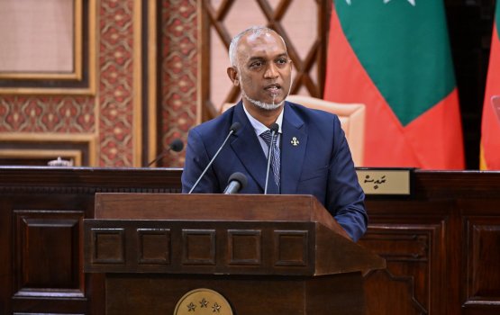 Resort thakeh tharahgee koh, rayyithunnah dollar in faisaa bahan Muizzu vaudhuvejje