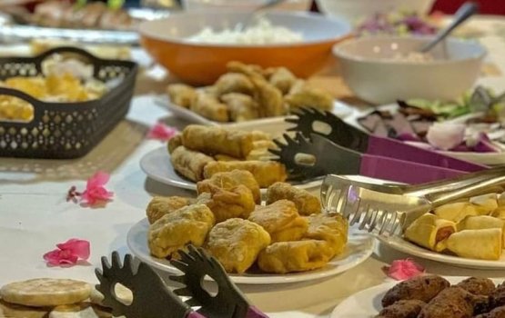 Dhivehin ge roadha veellun: zamaanee raha thakaa eku sufuraamathin fenna aa manzaru thah