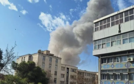 Iran in Israel ah missile hamalaathakeh fonuvaalaifi