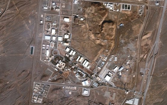 America aai Isarel in Iran ge emme bodu nuclear site ah hamalaa dheefi