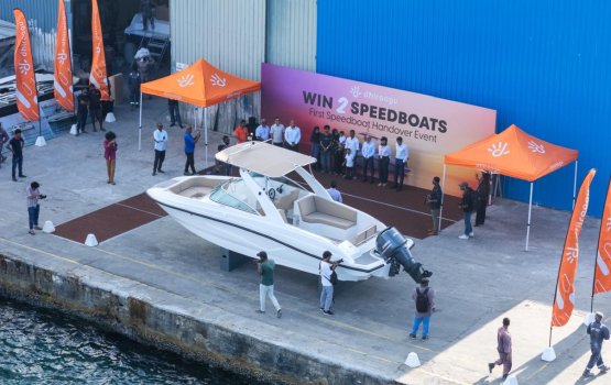 Dhiraagu in dhey furathama boat Saeed ah, 2 vana boat libeynee kaakah?