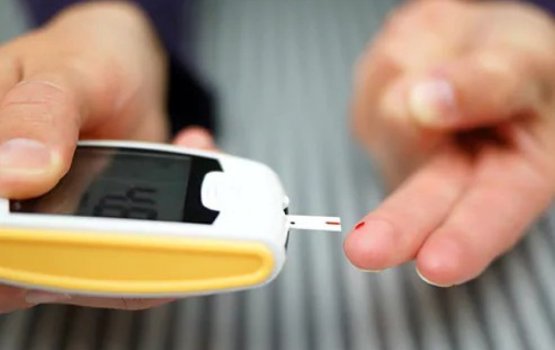 Hakuru bali control kuran  geygai kurevidhaane dhe thin kameh!