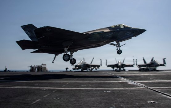 America aai Iran aa dhemedhu Gulf sarahadhugai varugadha askaree kurimathilunthakeh
