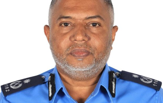 Riyaasee inthikhaabu gai Muizzu ah campaign kohdhin Two Four ah police commissioner kan dheefi