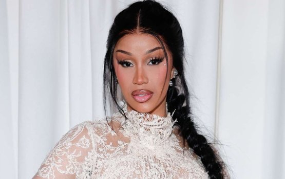 Cardi B ge credit card in 60,000 dollar ge vahkan kohfi