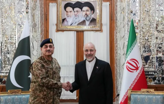 America aa Iran ge mashvaraathah baavaane thaareehe adhi kandanaalhaa: Pakistan