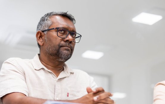 Hanimaadhoo airport tharaggee kuree bainalaguvaamee flight jesey fenvarah: Fayyaz