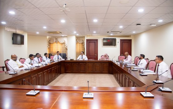 Beys libun dhathivaa massalaigai kamaabehey faraaiythah committee ah haaziru kuranee