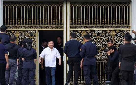 Thailand ge kureege boduvazeeru Thaksin Shinawatra jalun minivanvejje