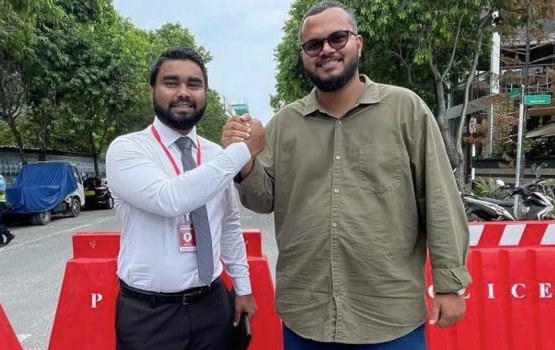 Dhe Noosverin jalah lumakee hedhi bodu goahe: Kureege fandiyaaru Suood