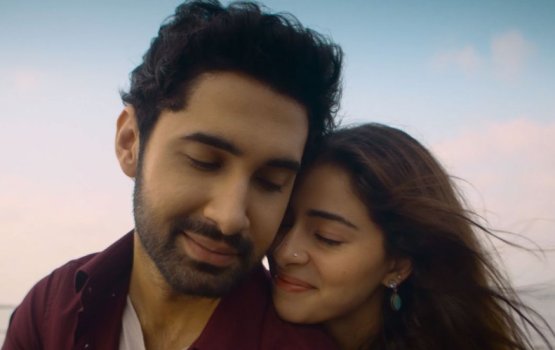 Laksh aai Ananya ge 