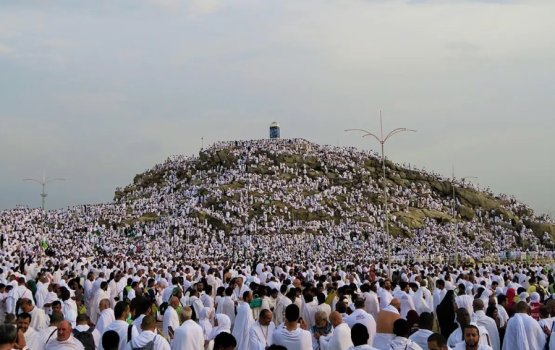 Barakaathaai rahmathuge dhuvas: Hajj dhuvahuge maai kan haama vaa 10 kameh!